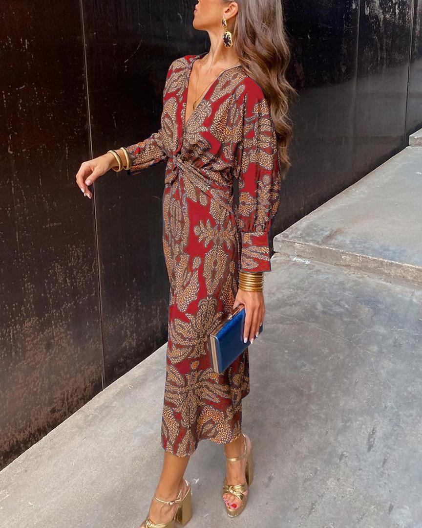 Long dress with V-neckline and long sleeves