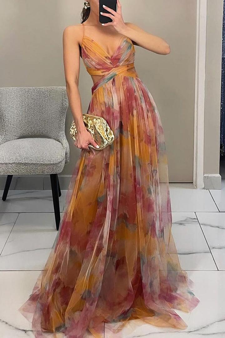 Pleated floral maxi dress with spaghetti straps and V-neckline