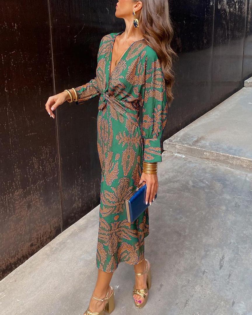Long dress with V-neckline and long sleeves