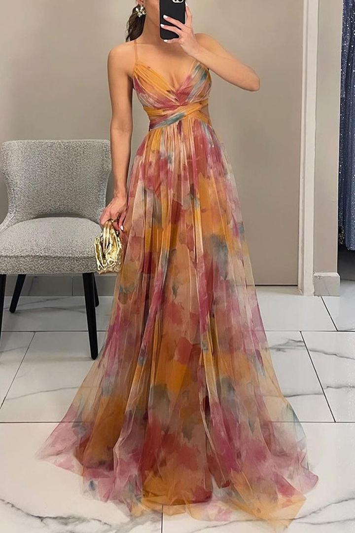 Pleated floral maxi dress with spaghetti straps and V-neckline