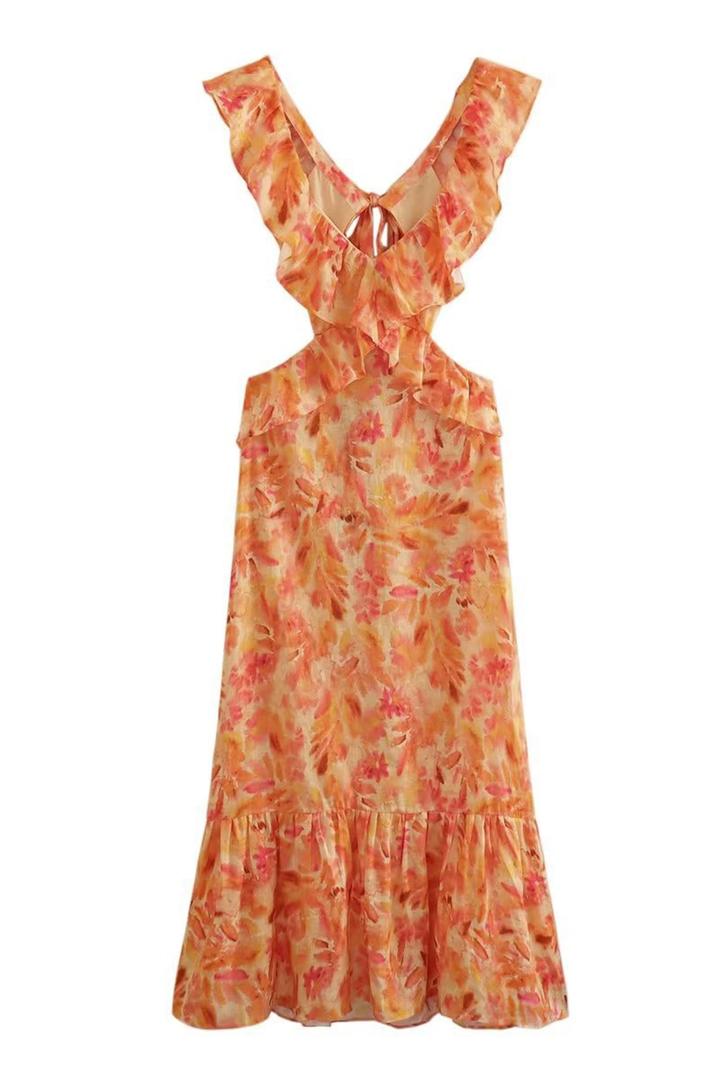 Flowy sleeveless summer maxi dress with ruffled straps