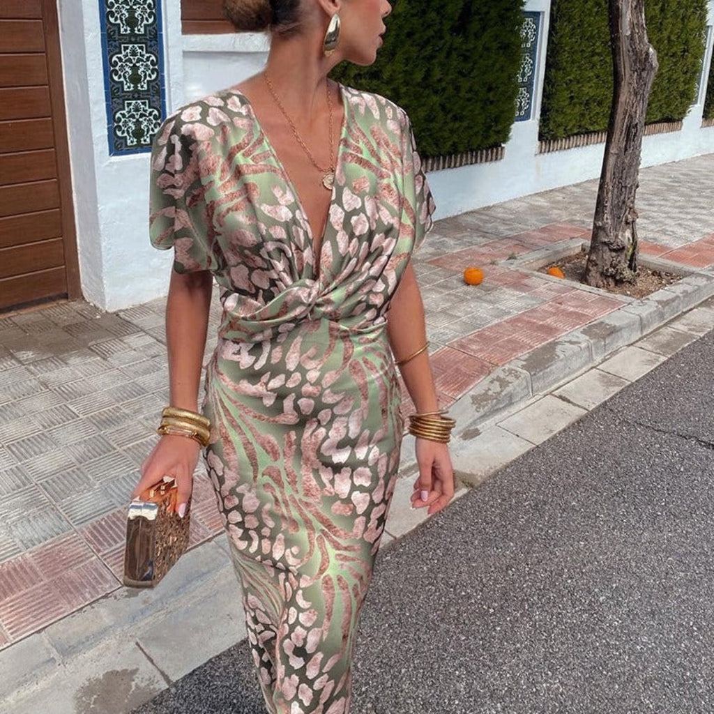 Maxi dress with V-neck and front ruching