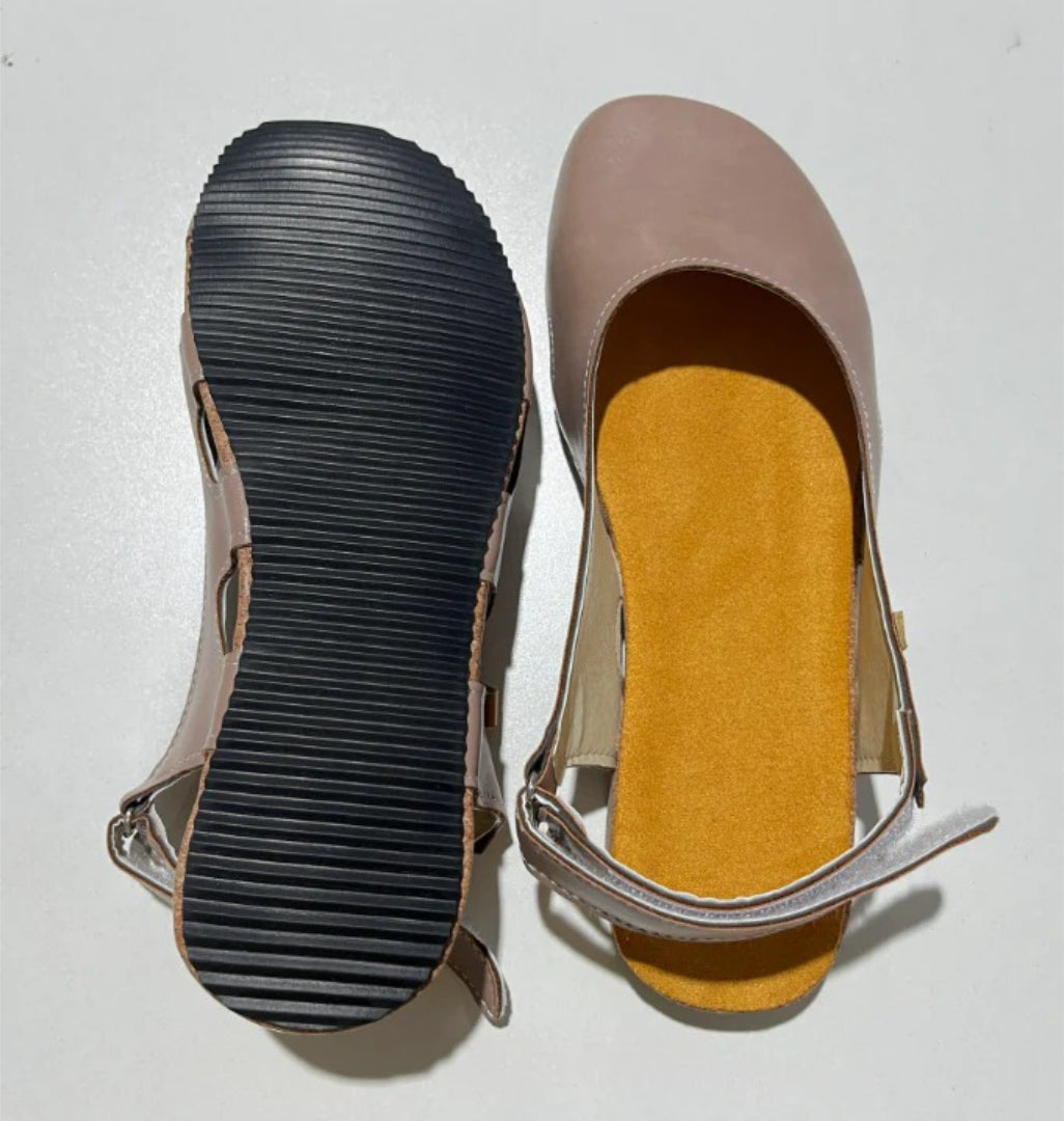 Slingback sandals with a closed toe