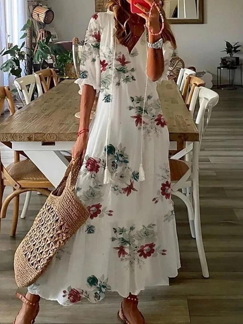 Boho style maxi dress with floral pattern and V-neckline